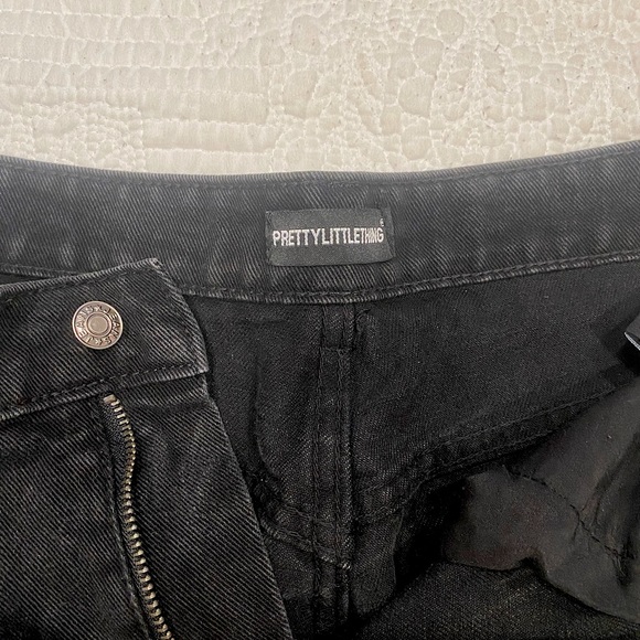 Pretty Little Thing. Black ripped jeans. Size 12 - Picture 2 of 3